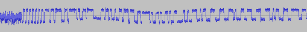 Audacity : le signal final additionné laisse apparaître les bits du message